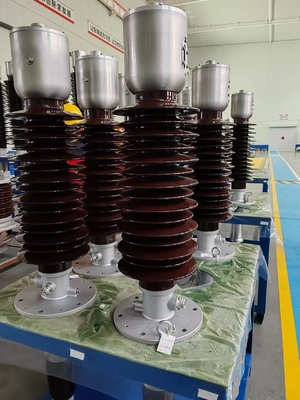 72प्रभावी विद्युत इन्सुलेशन के लिए.5kV उच्च-प्रदर्शन वाले तेल से छिड़का हुआ कागज बुशिंग